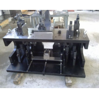 Horizontal plus fixture