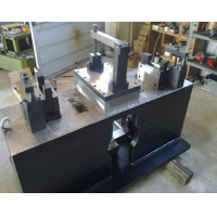 Horizontal plus fixture